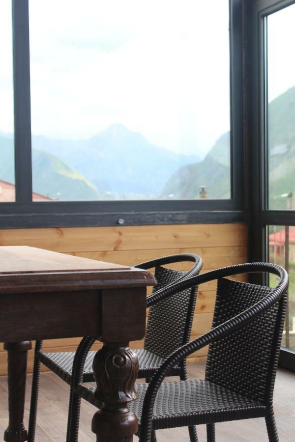 Rustaveli St11 Hotel Kazbegi Exterior foto
